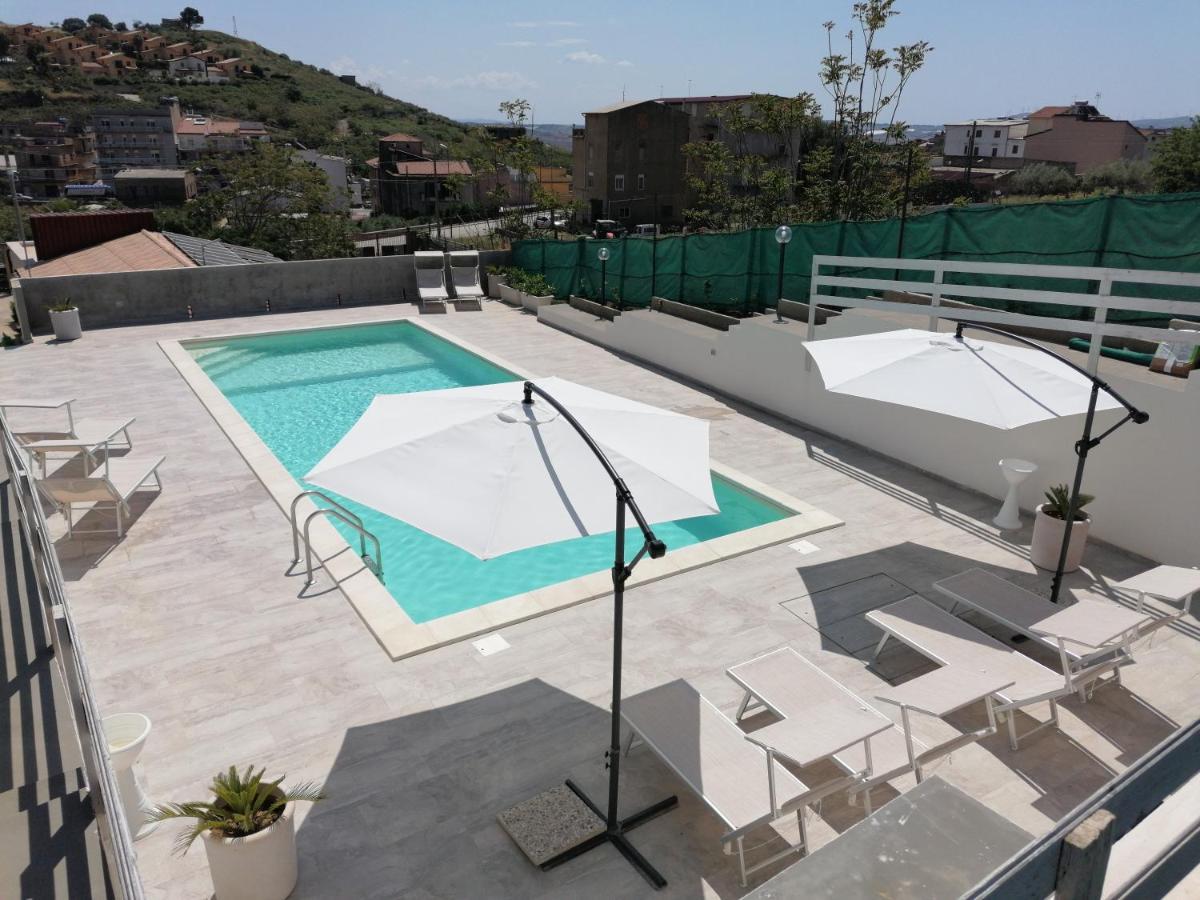 Casa Vacanze Villa Tropia Camastra Exterior photo